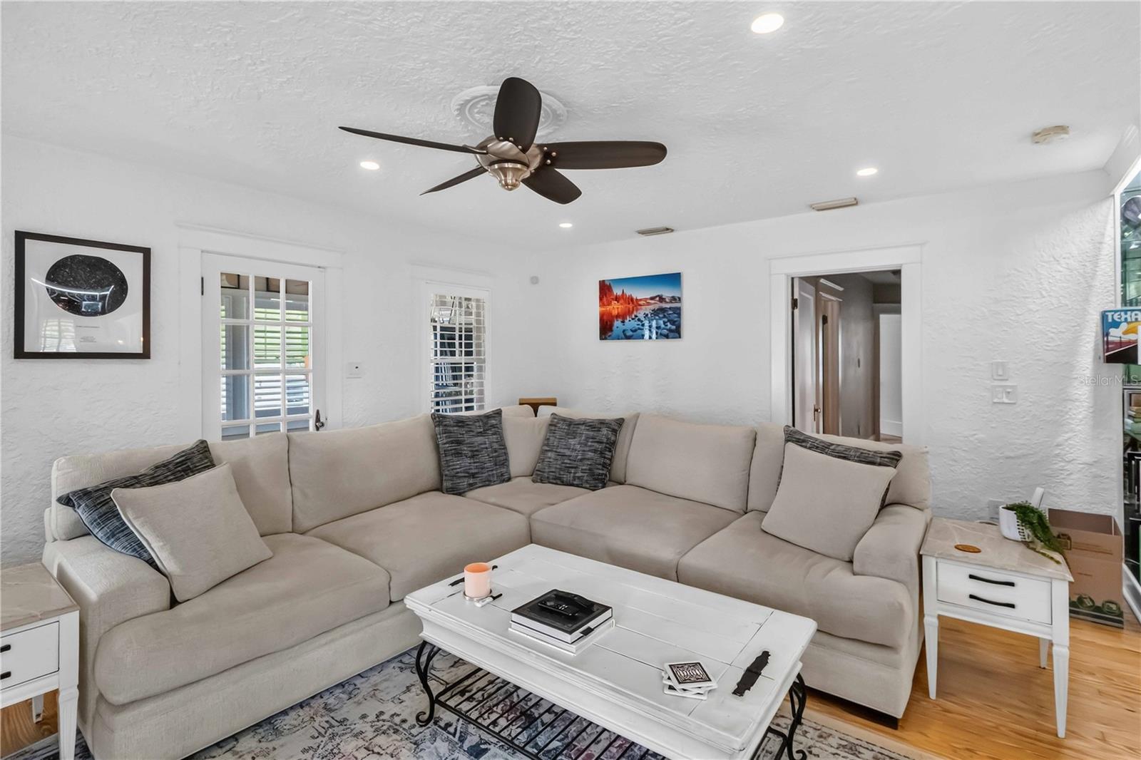 2016 Virginia, Bradenton, FL 34205