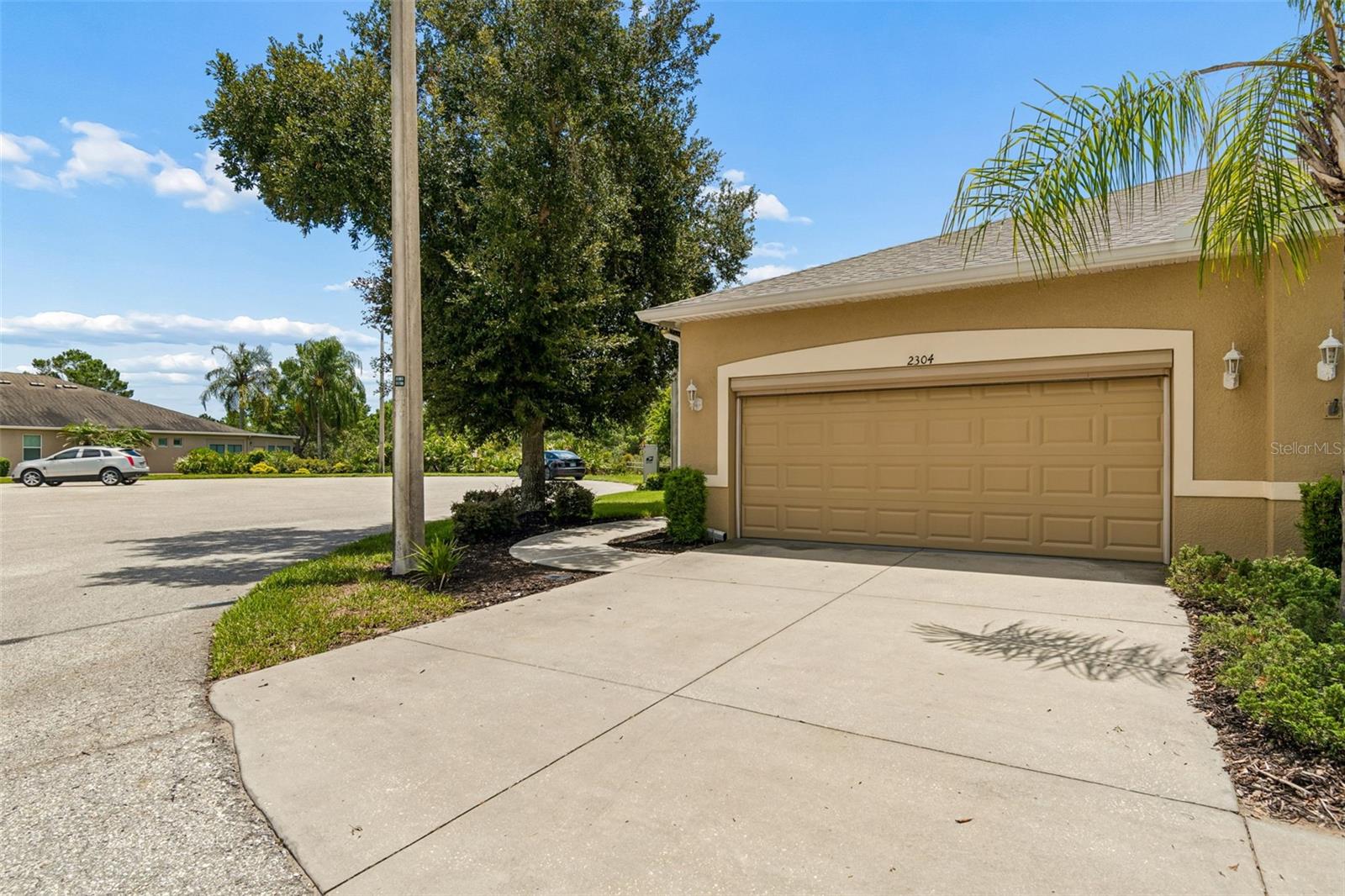 2304 Oakley Green Unit 61, Sun City Center, FL 33573