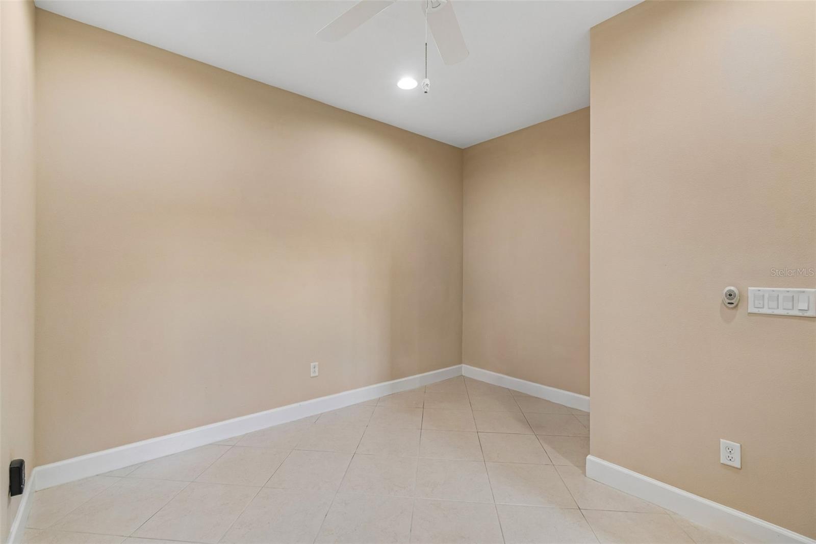 2304 Oakley Green Unit 61, Sun City Center, FL 33573