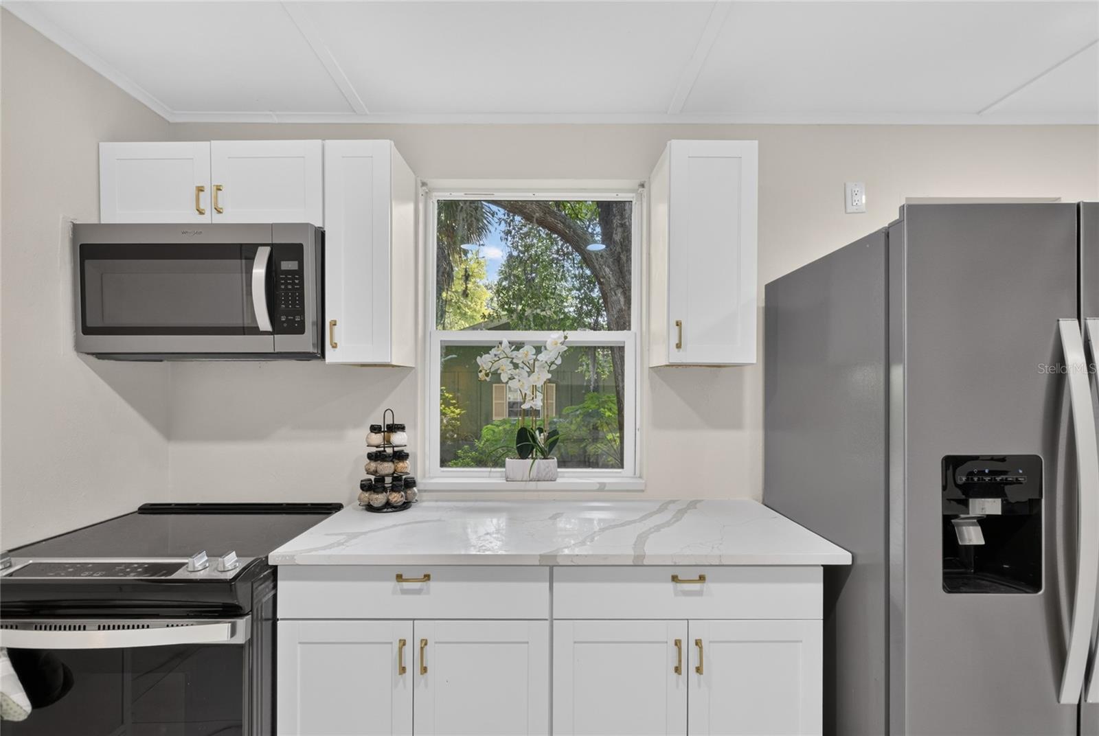111 2nd, Melrose, FL 32666
