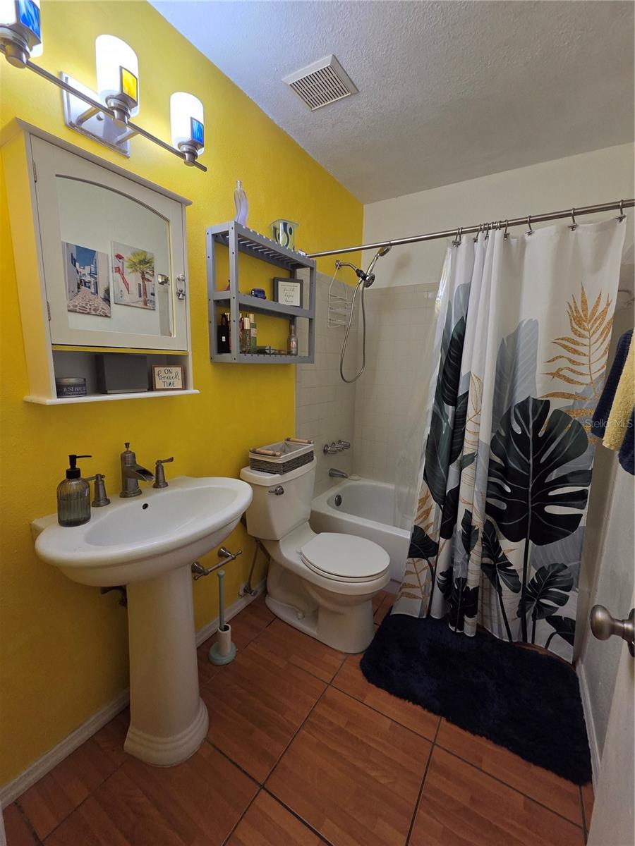 9272 51st, Pinellas Park, FL 33782
