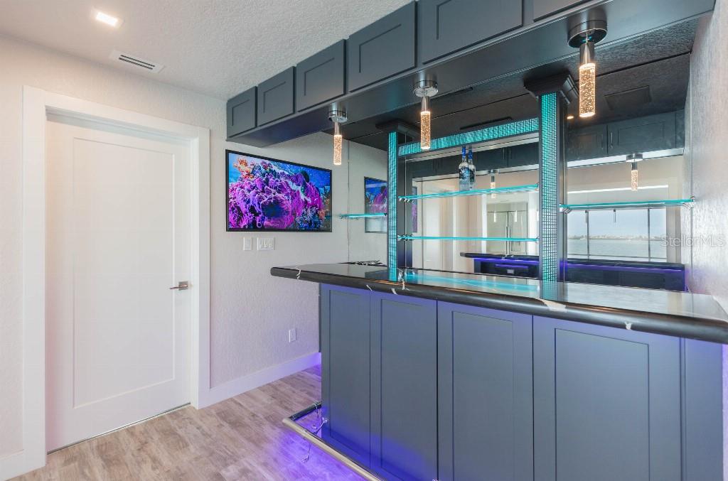 306 Buttonwood, Largo, FL 33770