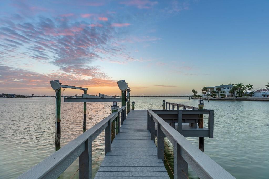 306 Buttonwood, Largo, FL 33770