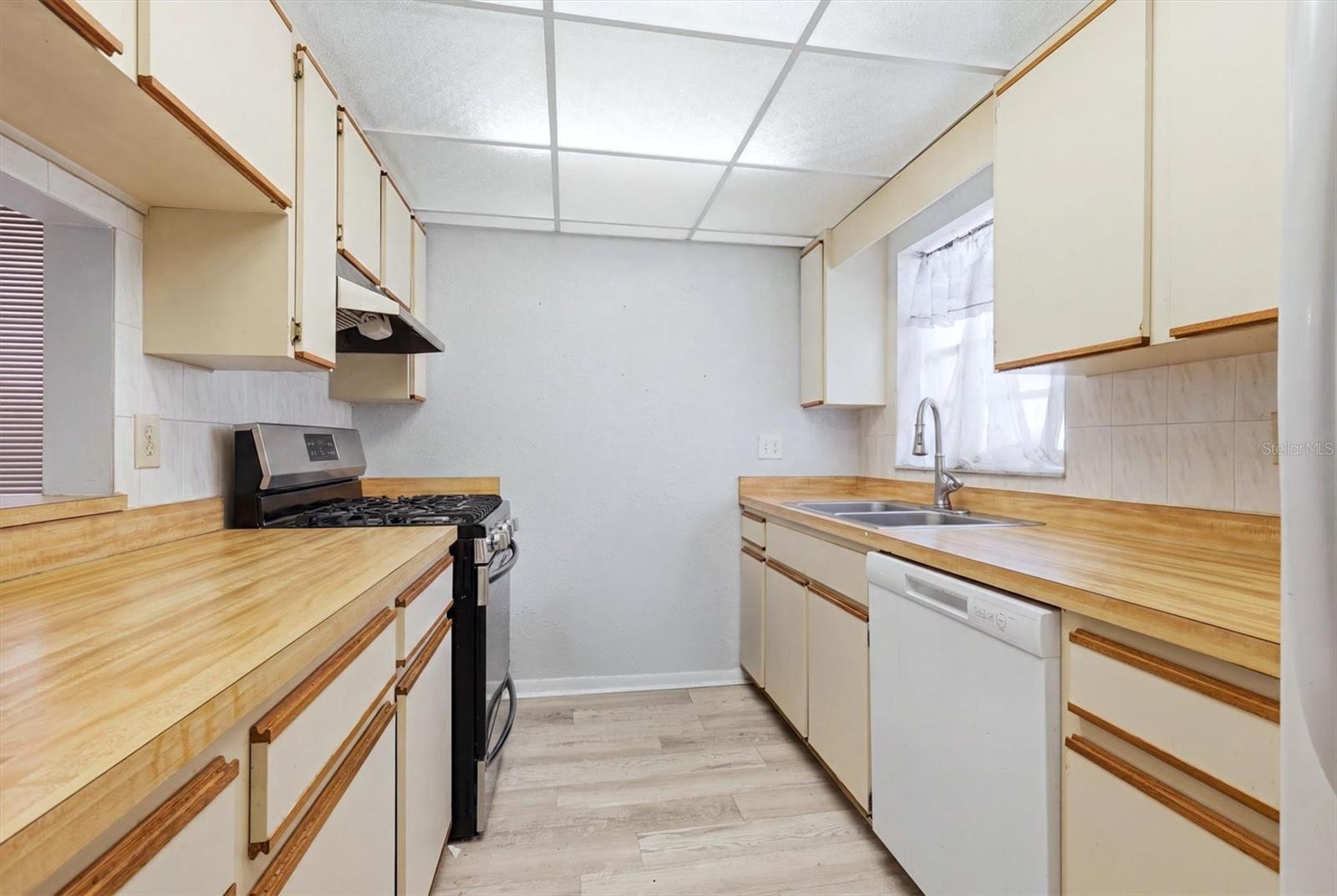 5063 Village Gardens Unit 9, Sarasota, FL 34234
