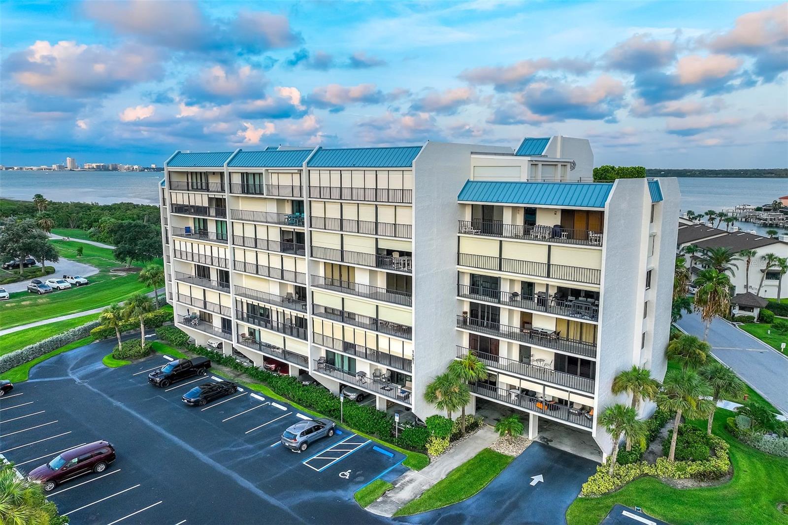 1581 Gulf Unit 203n, Clearwater Beach, FL 33767