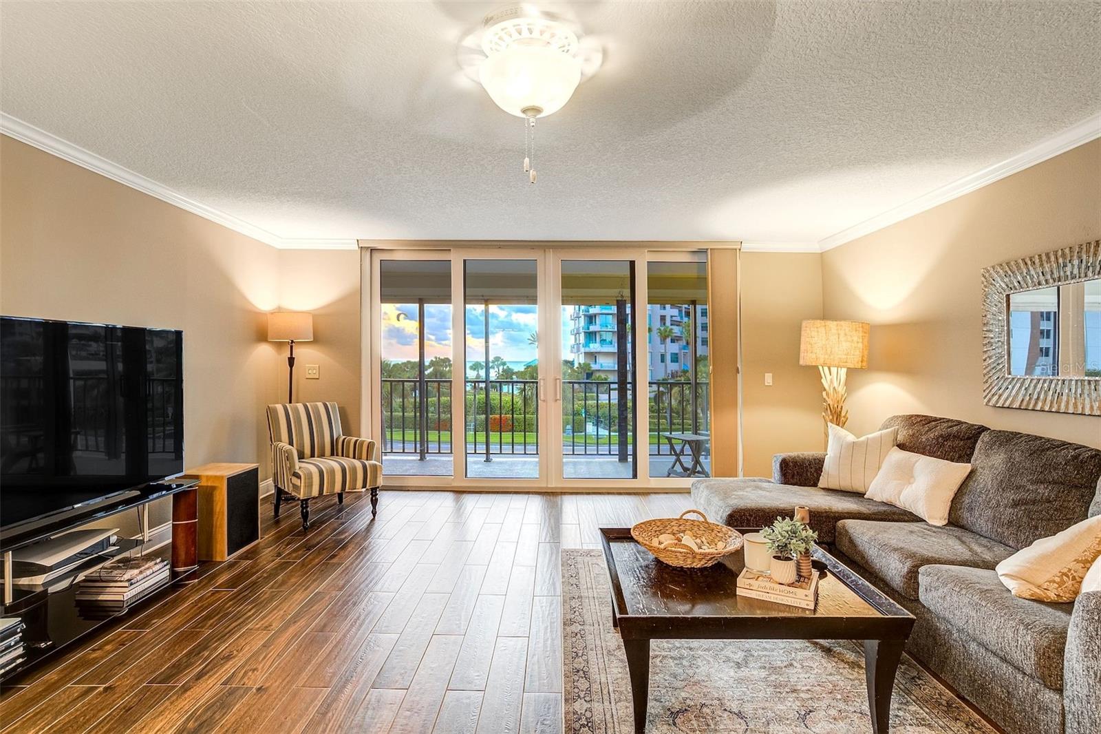 1581 Gulf Unit 203n, Clearwater Beach, FL 33767