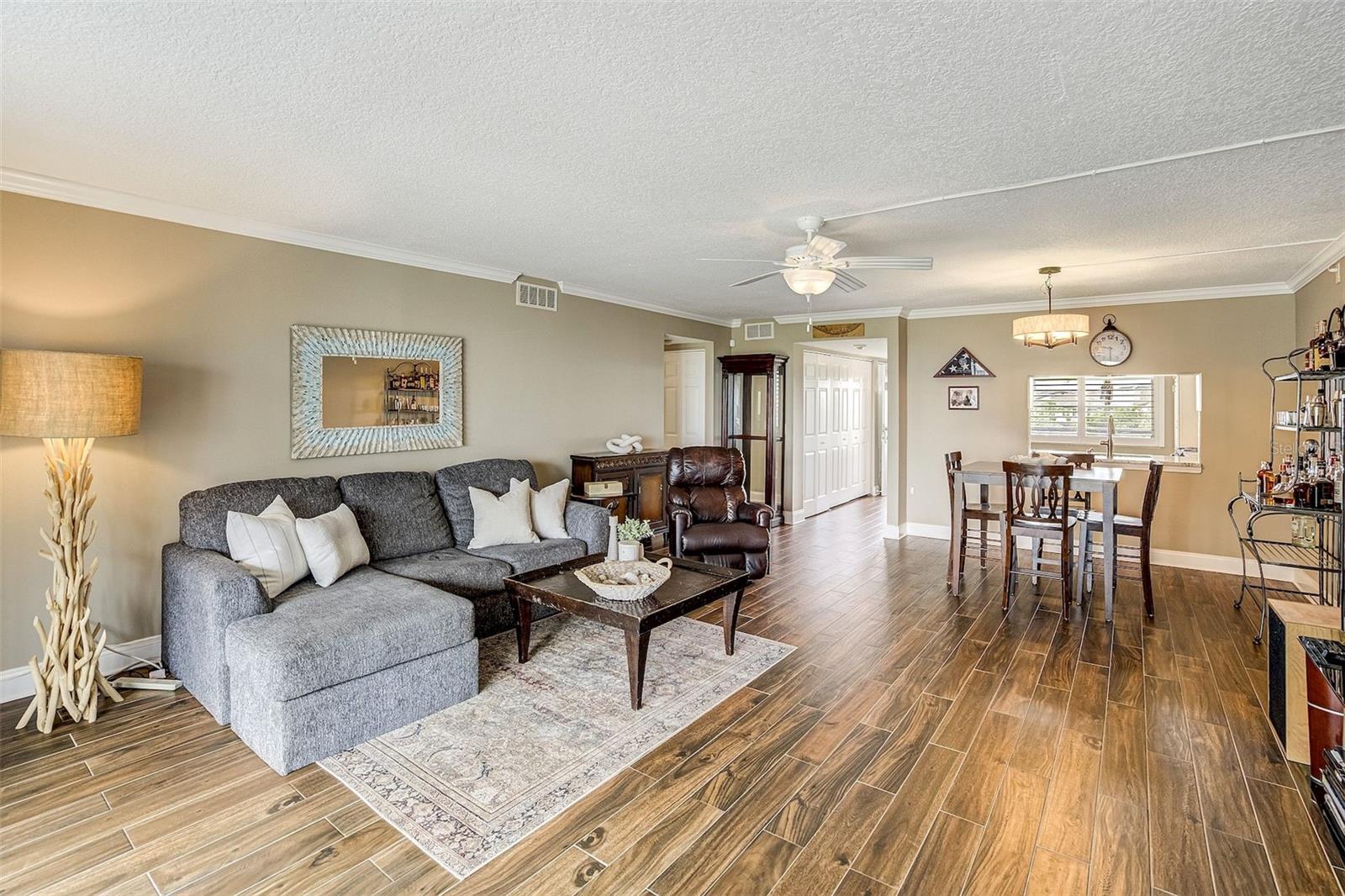 1581 Gulf Unit 203n, Clearwater Beach, FL 33767
