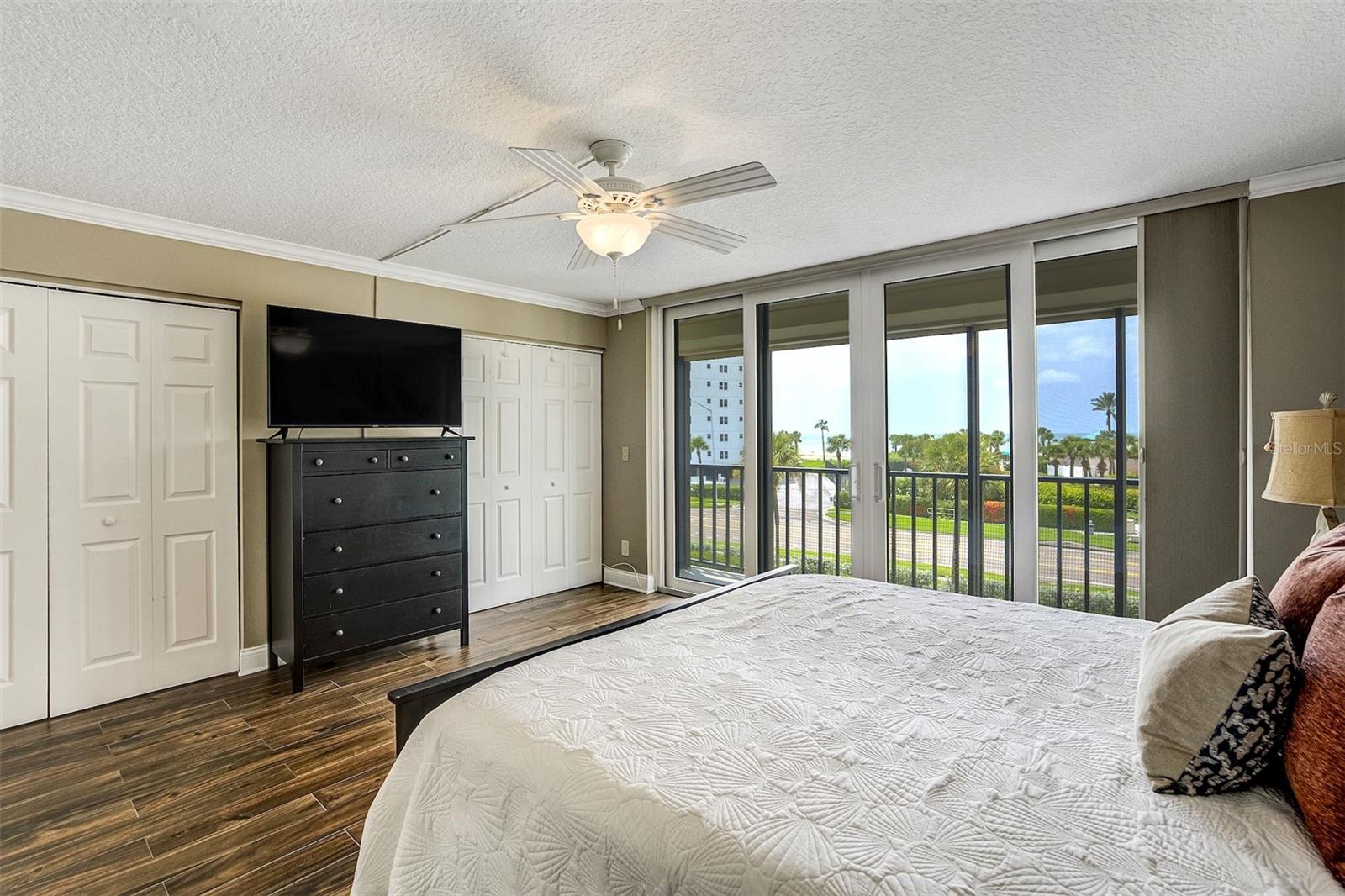1581 Gulf Unit 203n, Clearwater Beach, FL 33767