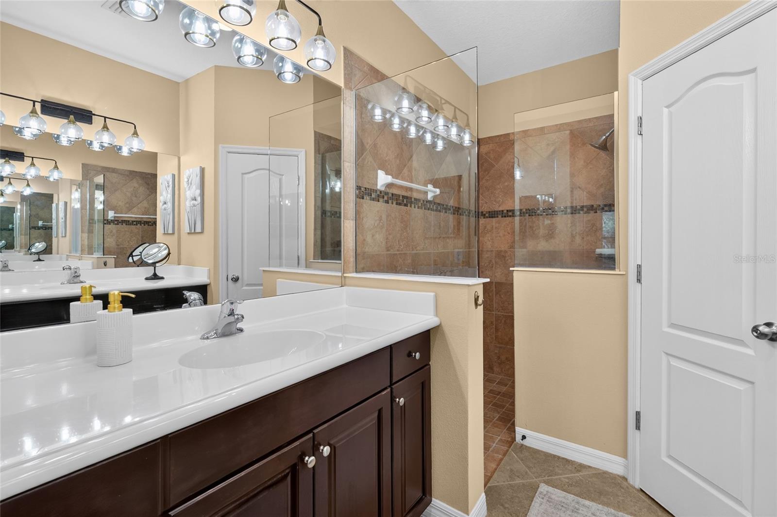 11417 Okaloosa, Venice, FL 34293