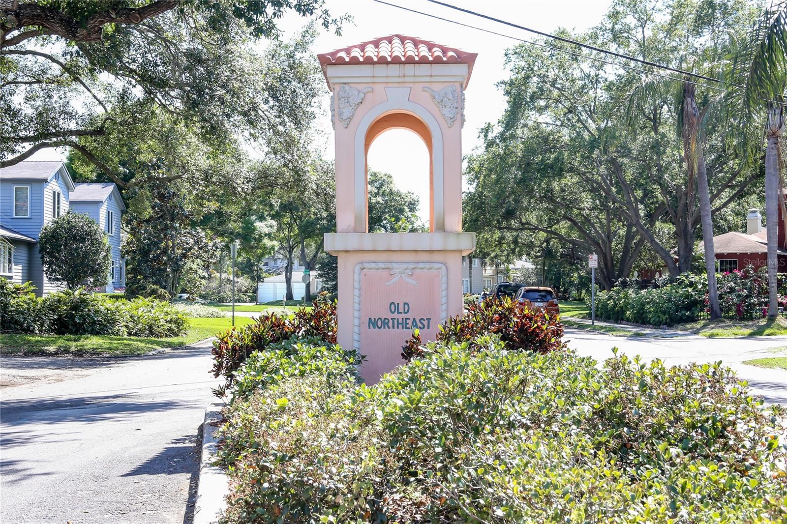 170 22nd, St Petersburg, FL 33704