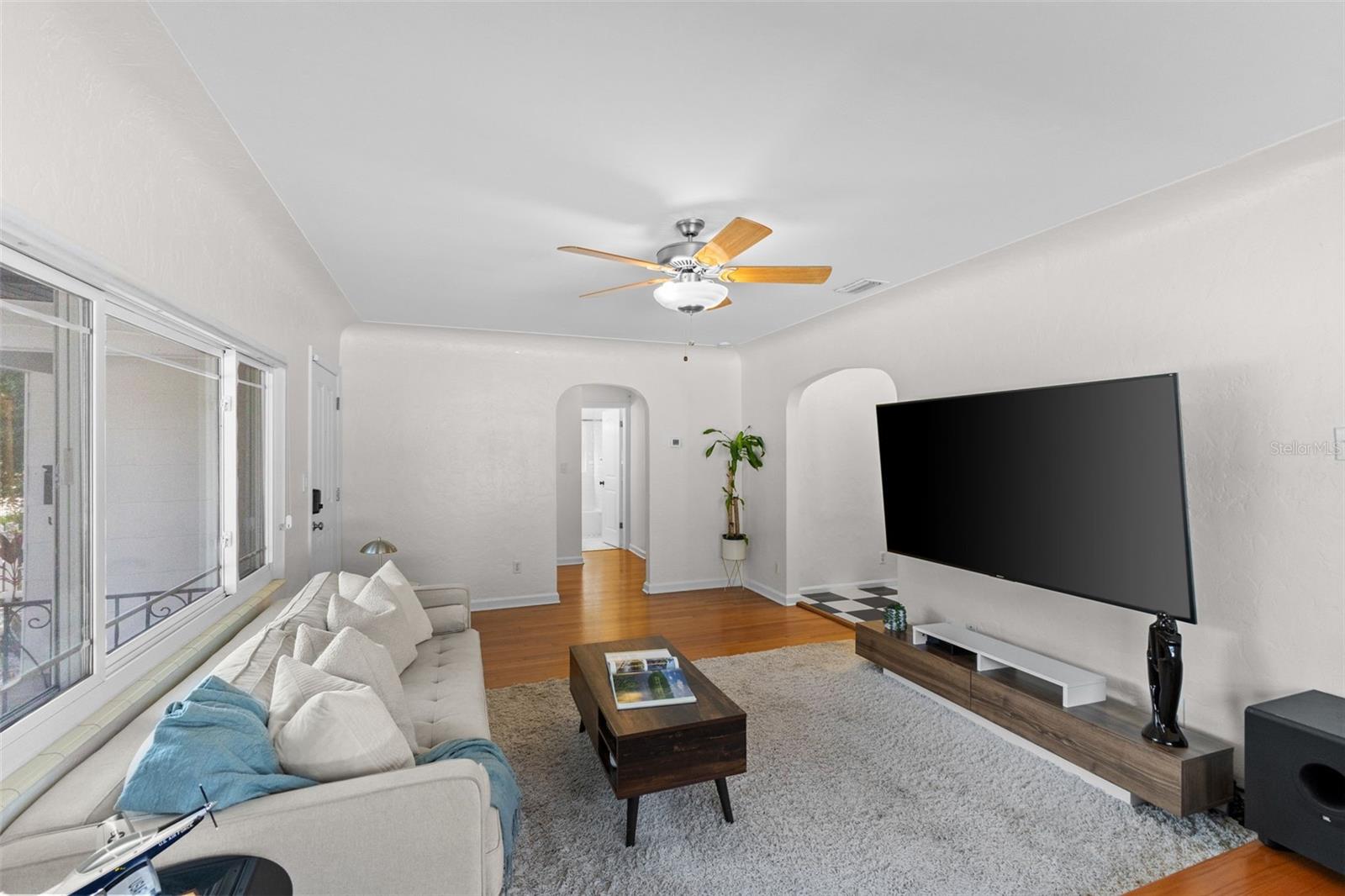 170 22nd, St Petersburg, FL 33704
