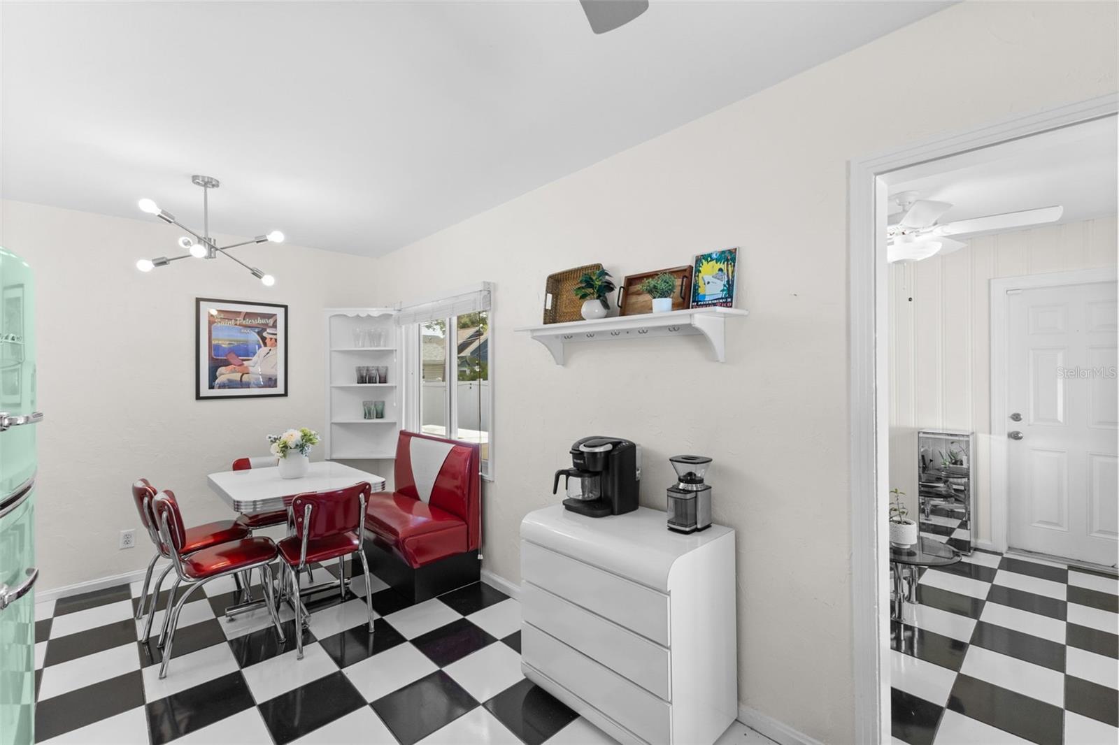 170 22nd, St Petersburg, FL 33704