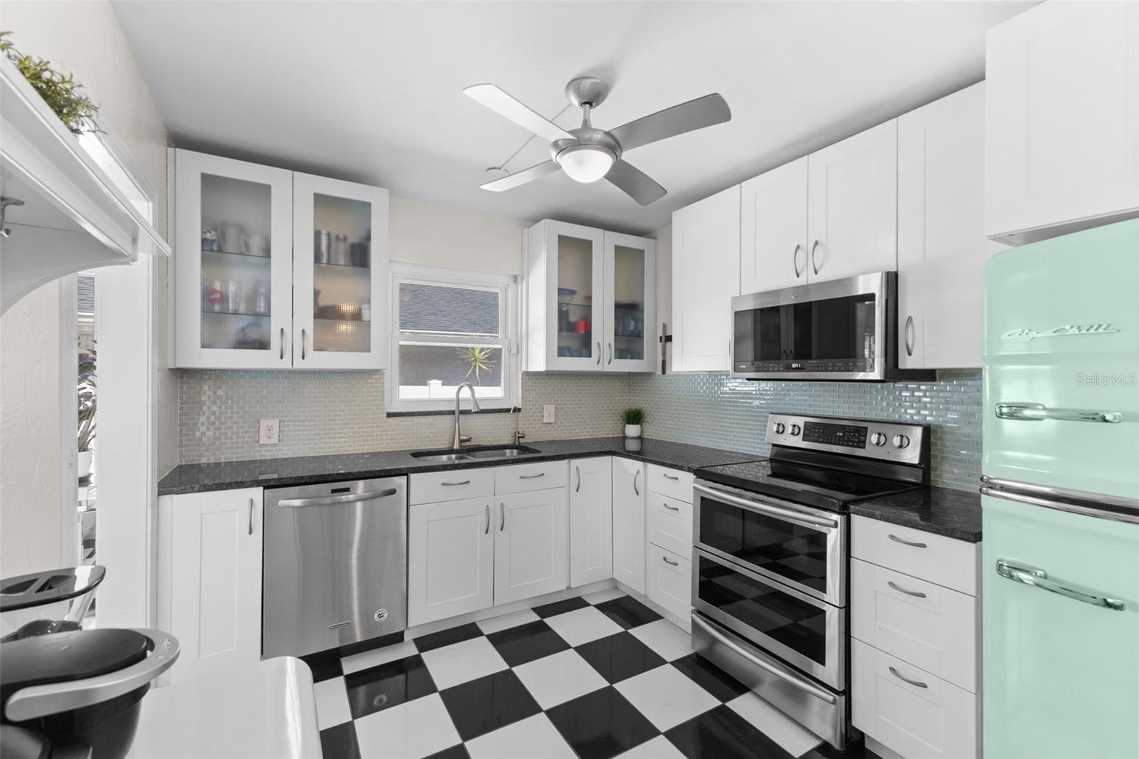 170 22nd, St Petersburg, FL 33704