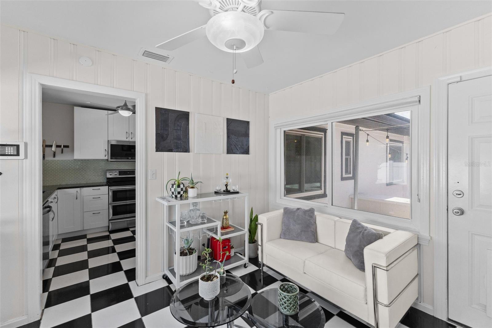 170 22nd, St Petersburg, FL 33704