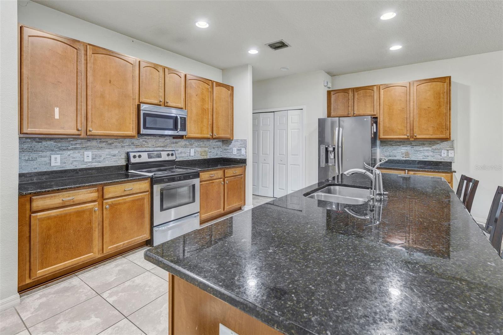 2206 Via Cortona, Plant City, FL 33566