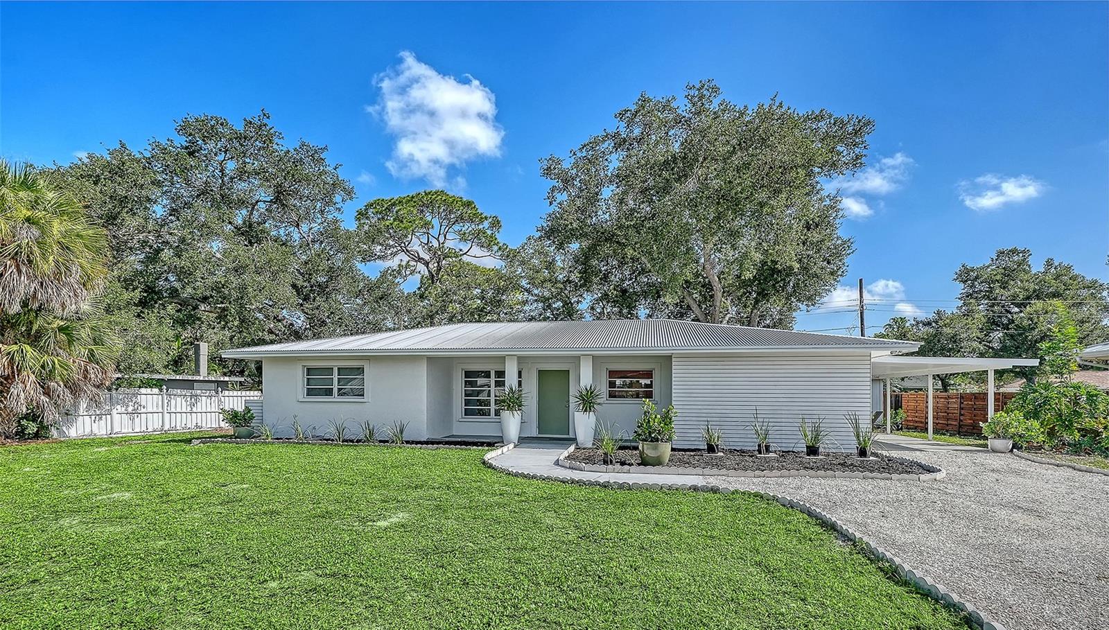 2719 Temple, Sarasota, FL 34239