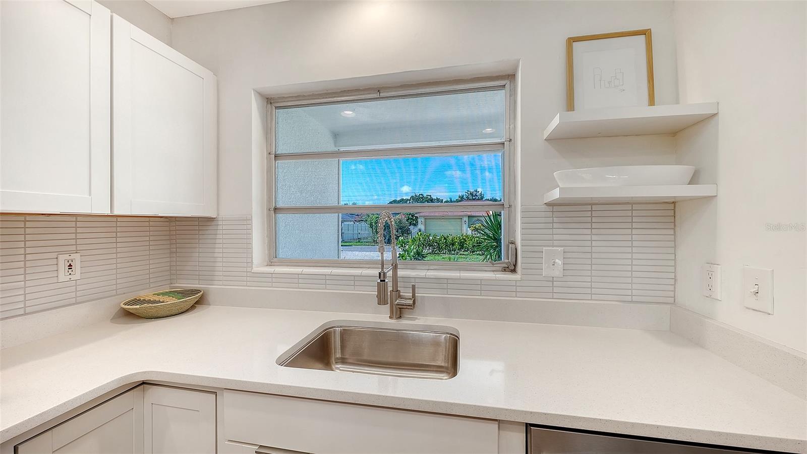 2719 Temple, Sarasota, FL 34239