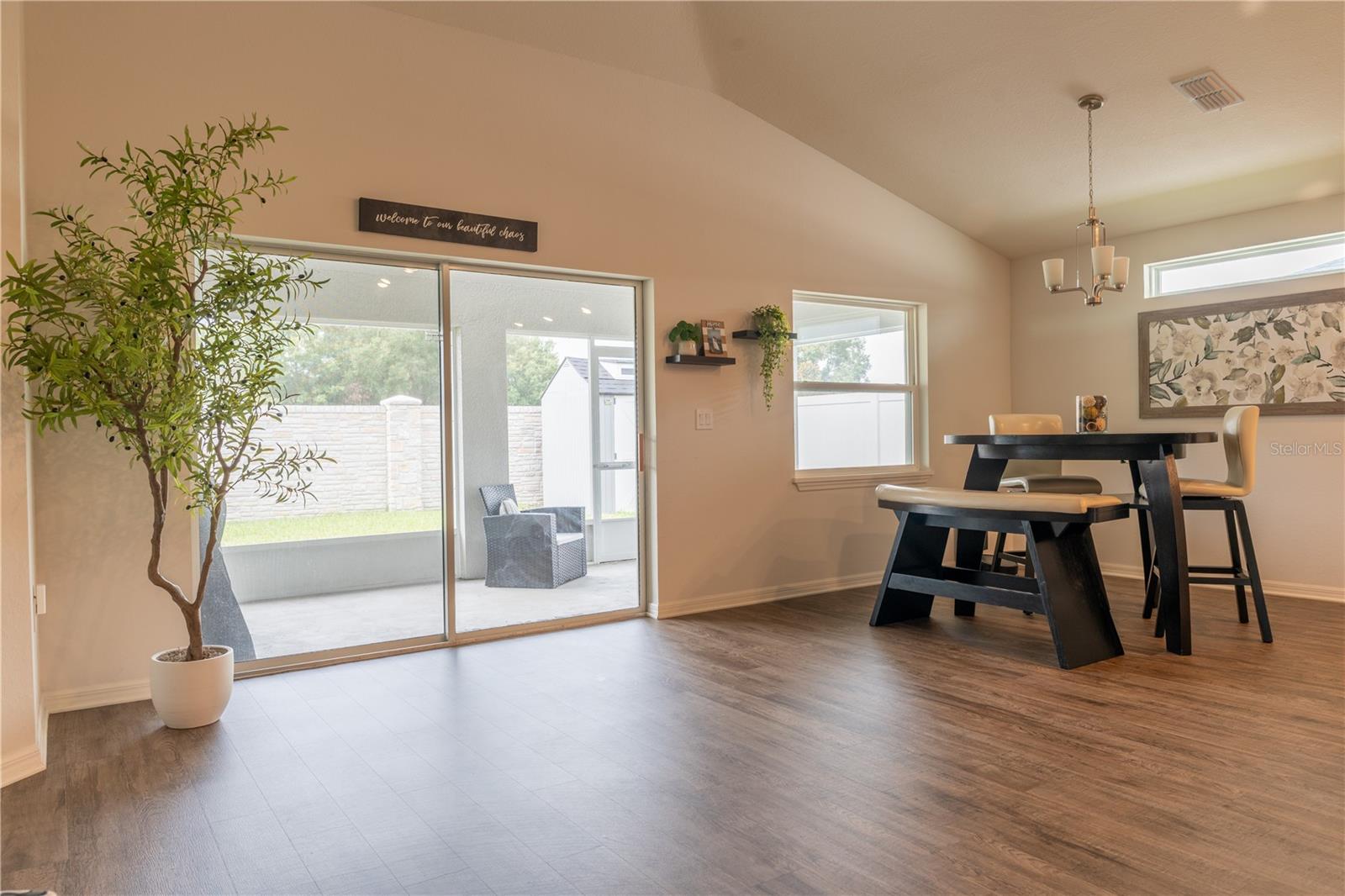 909 Montgomery, Polk City, FL 33868