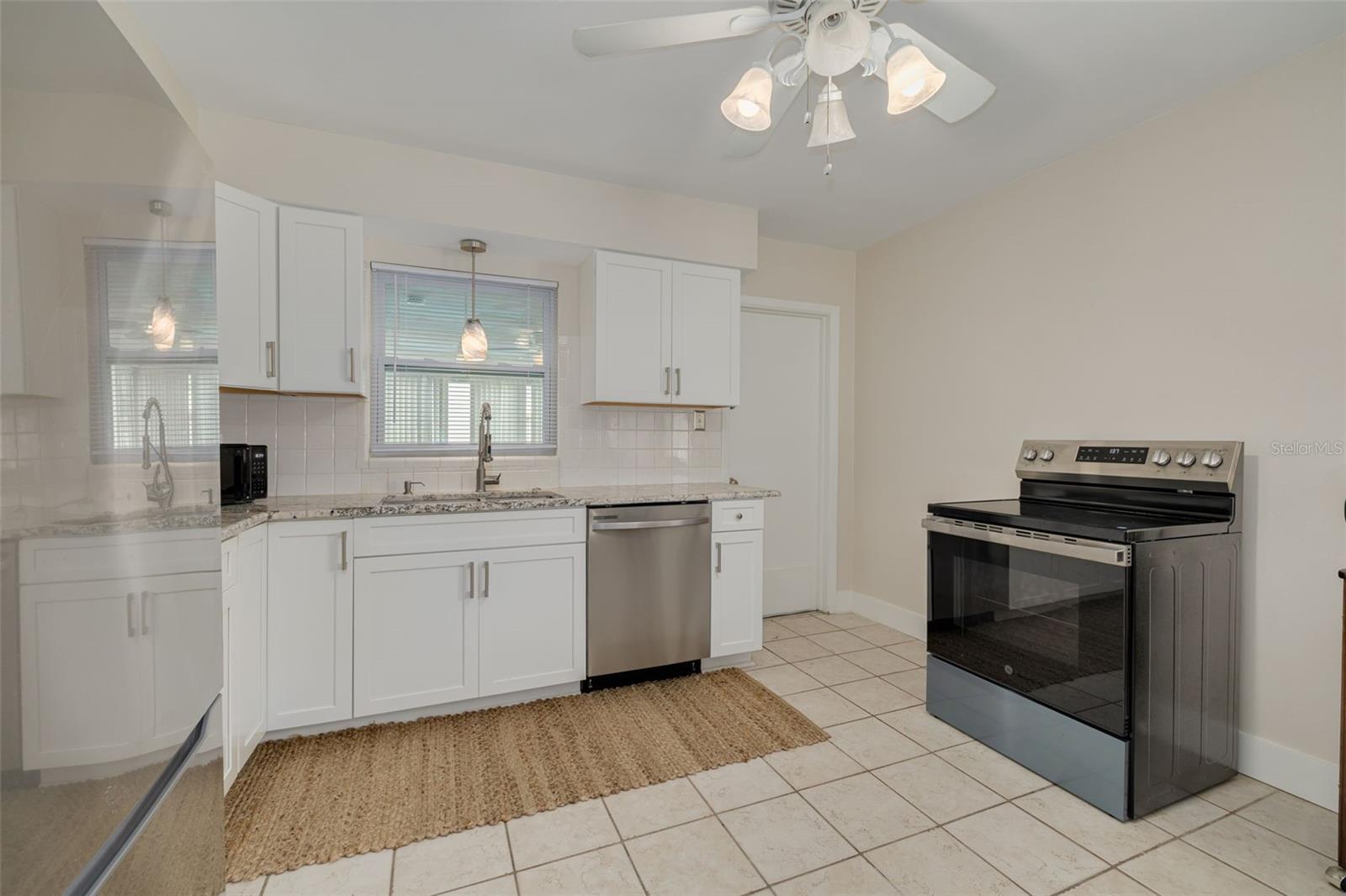 531 75th, St Petersburg, FL 33702