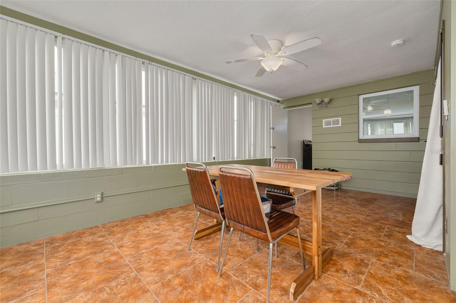 531 75th, St Petersburg, FL 33702