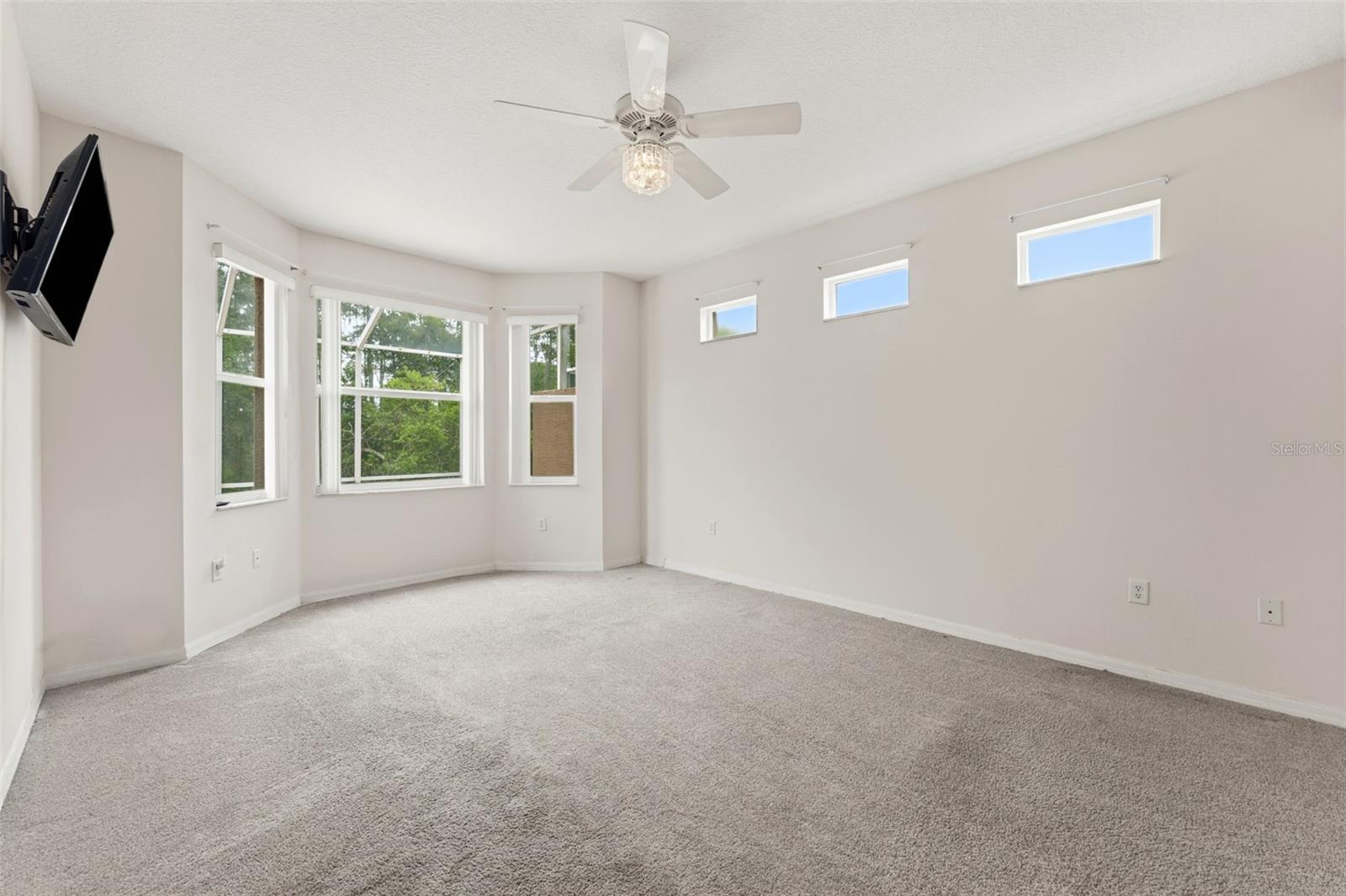 7606 Berna, Land O Lakes, FL 34637