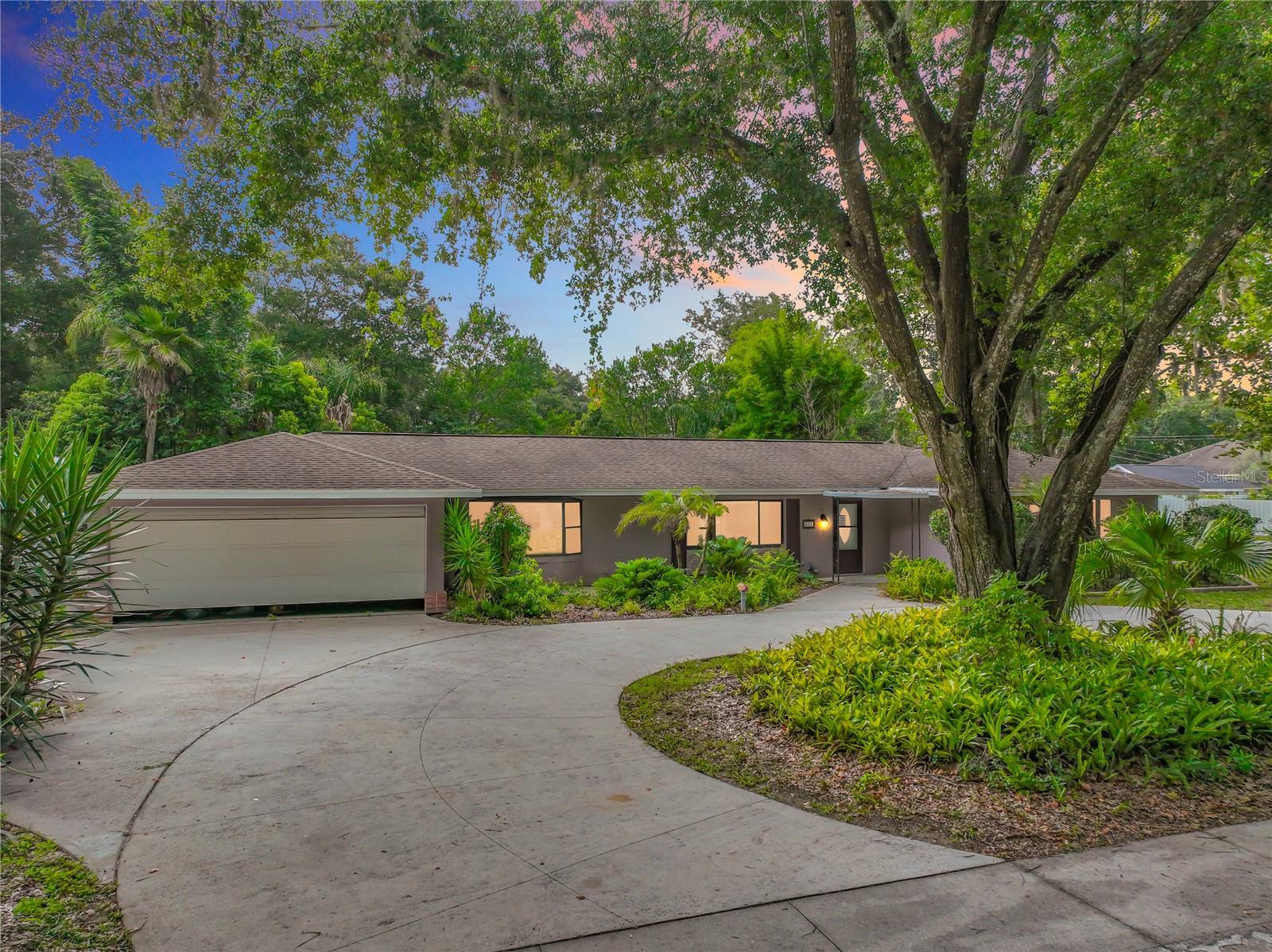 300 Pinecrest, Mount Dora, FL 32757