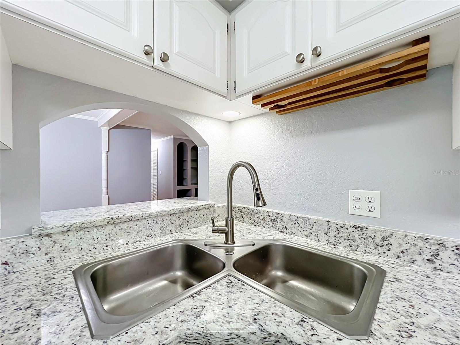 300 Pinecrest, Mount Dora, FL 32757