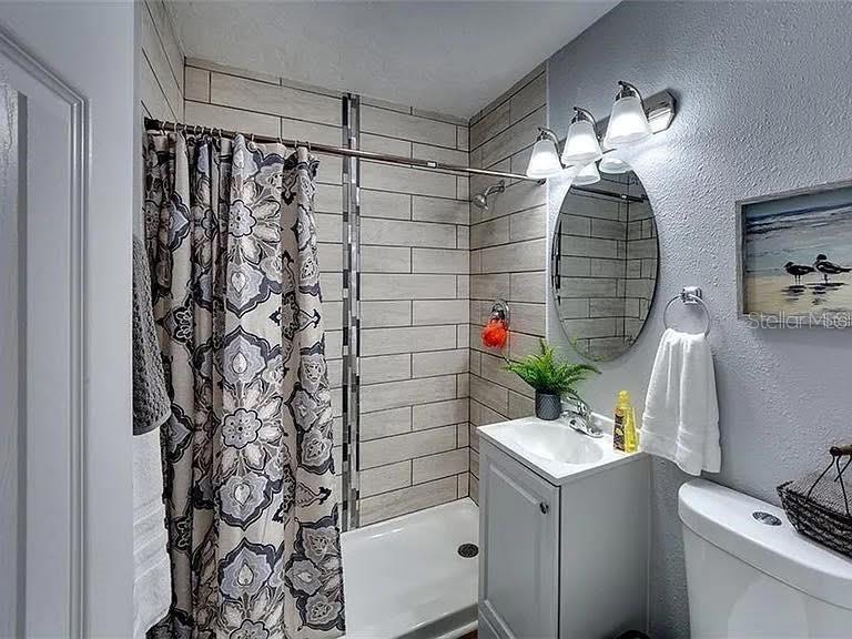 120 Avenida de Baha, Nokomis, FL 34275