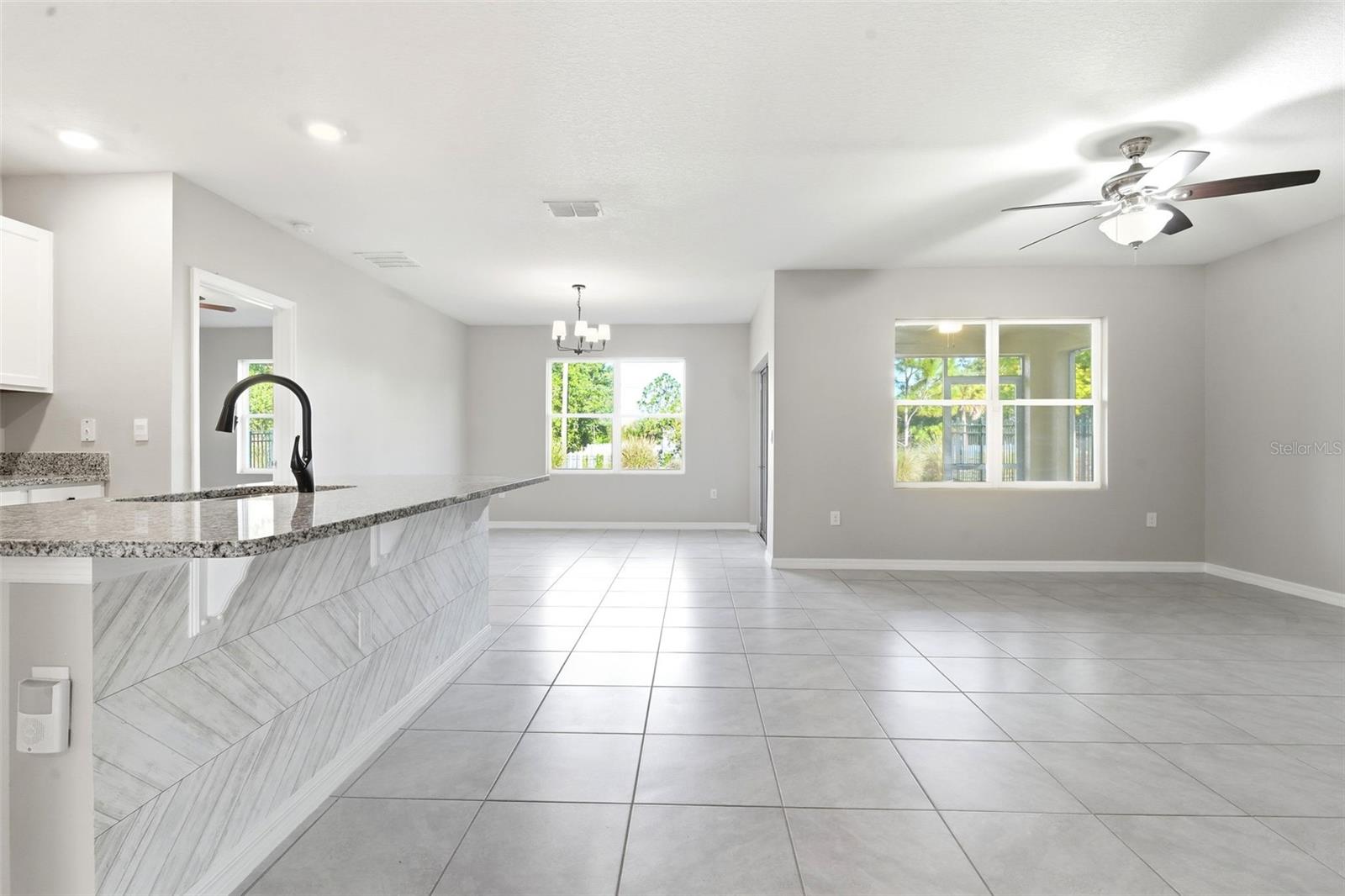 895 Lazio, Debary, FL 32713