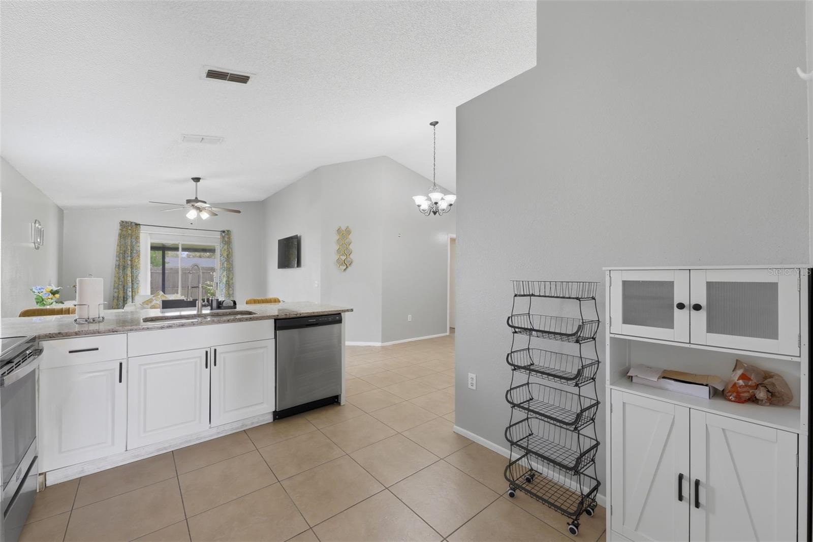 5230 Florida Holly, Orlando, FL 32811