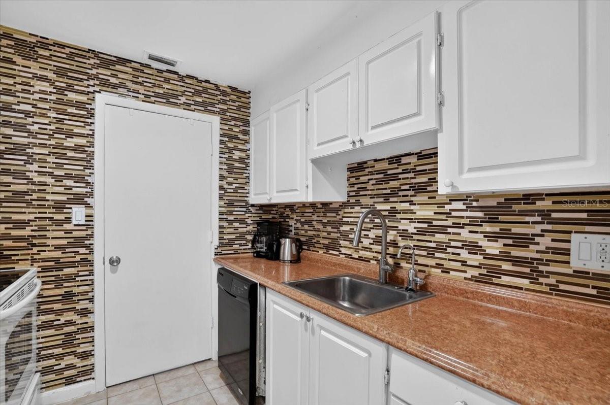 13405 Arbor Pointe Unit 104, Tampa, FL 33617