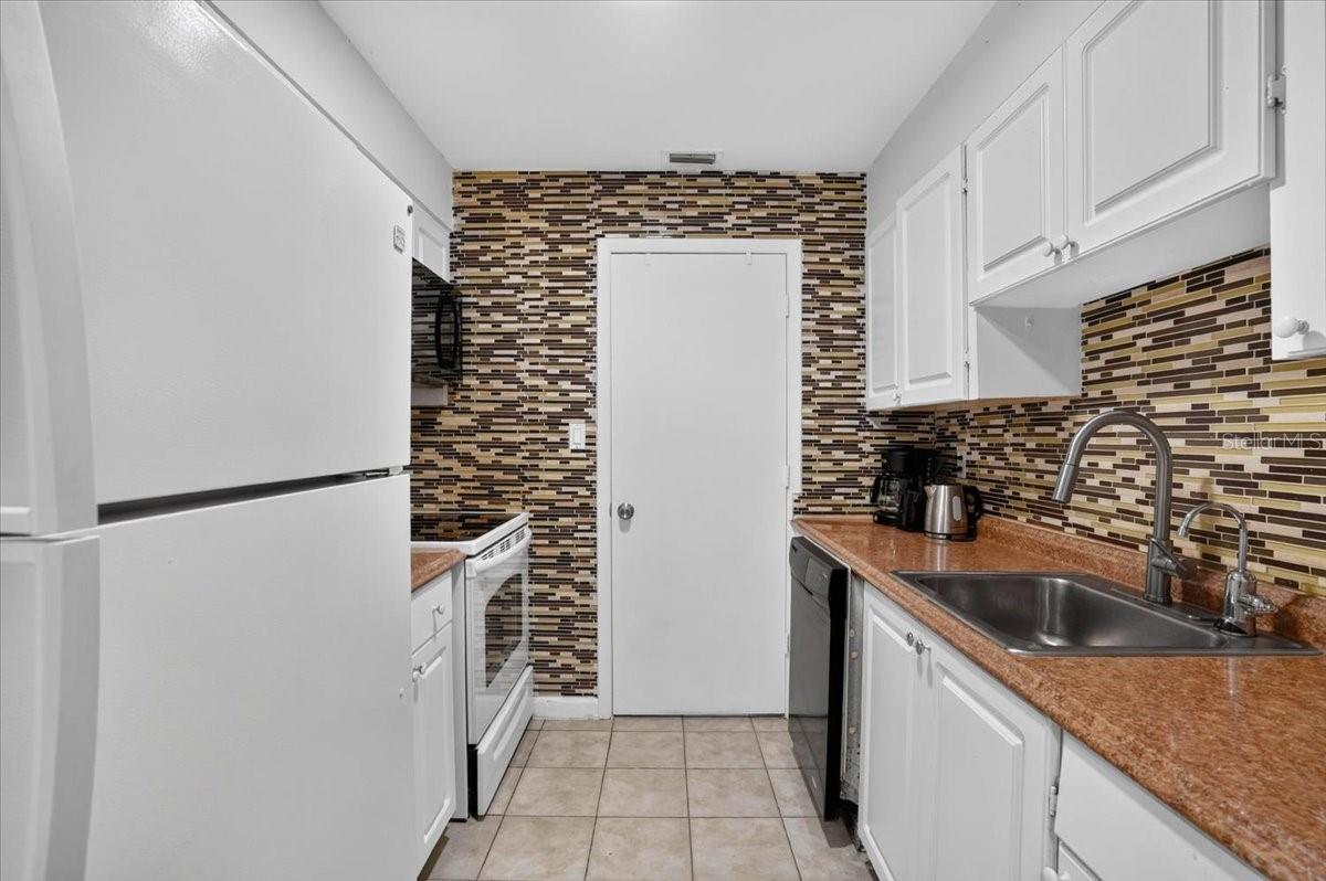 13405 Arbor Pointe Unit 104, Tampa, FL 33617