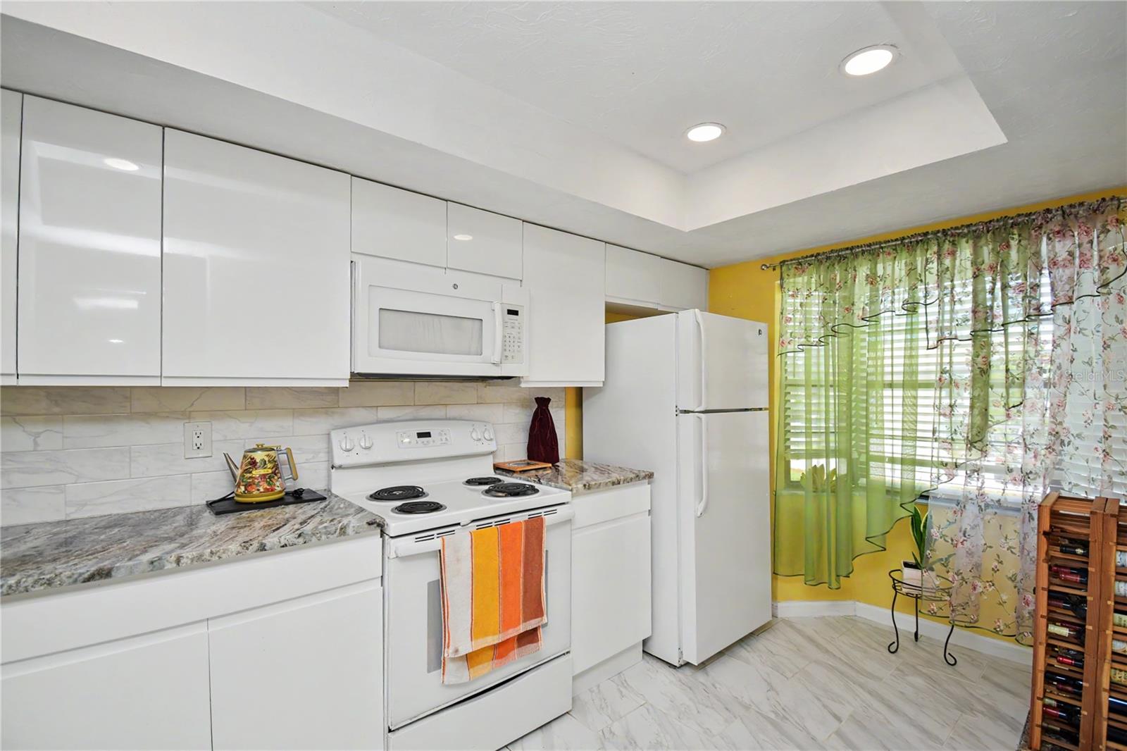 5677 Summer Side Unit 31b, Sarasota, FL 34231