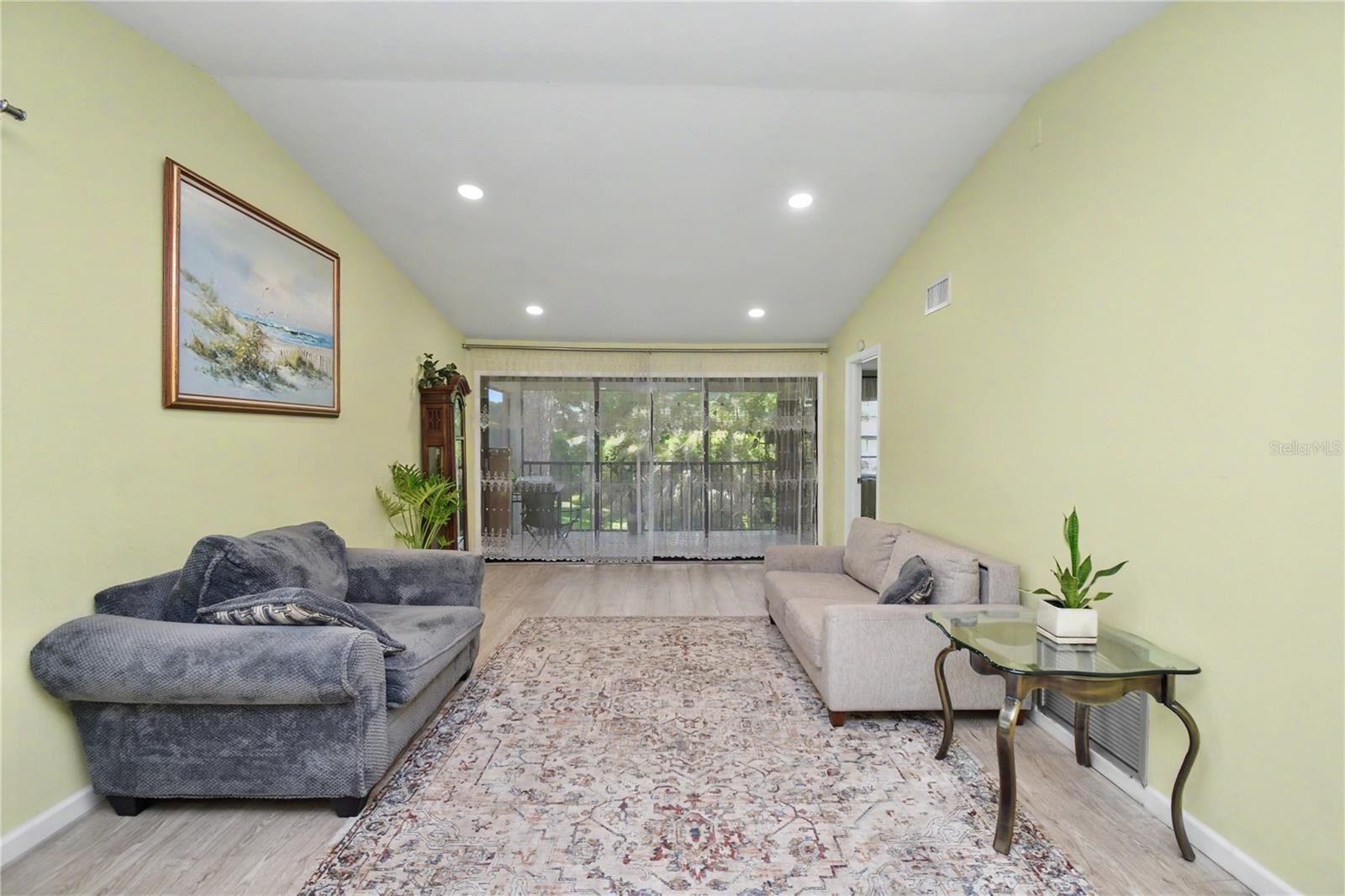 5677 Summer Side Unit 31b, Sarasota, FL 34231