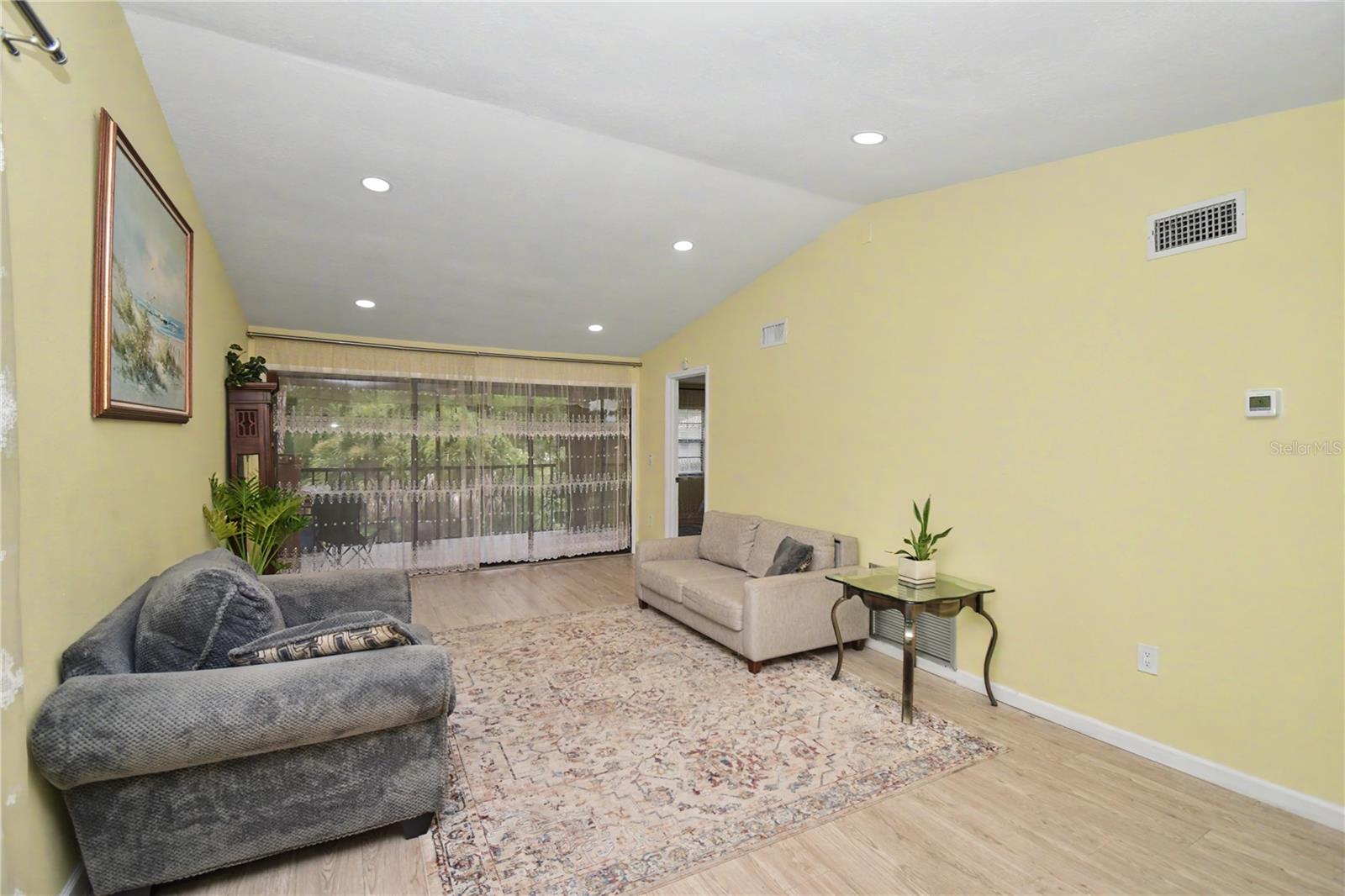 5677 Summer Side Unit 31b, Sarasota, FL 34231