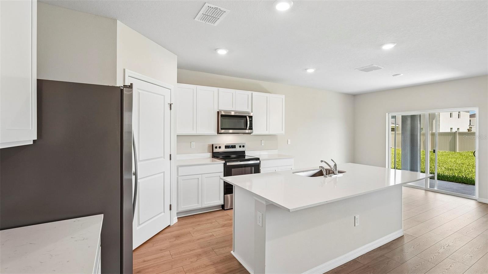5725 Silver Moonlight, Palmetto, FL 34221
