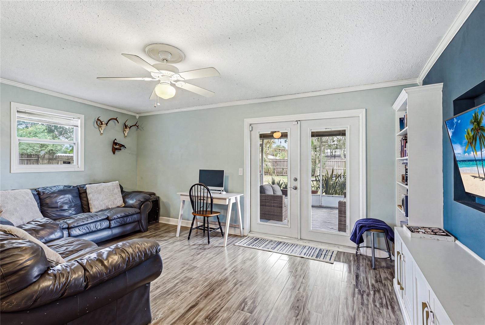 6412 2nd, Bradenton, FL 34209