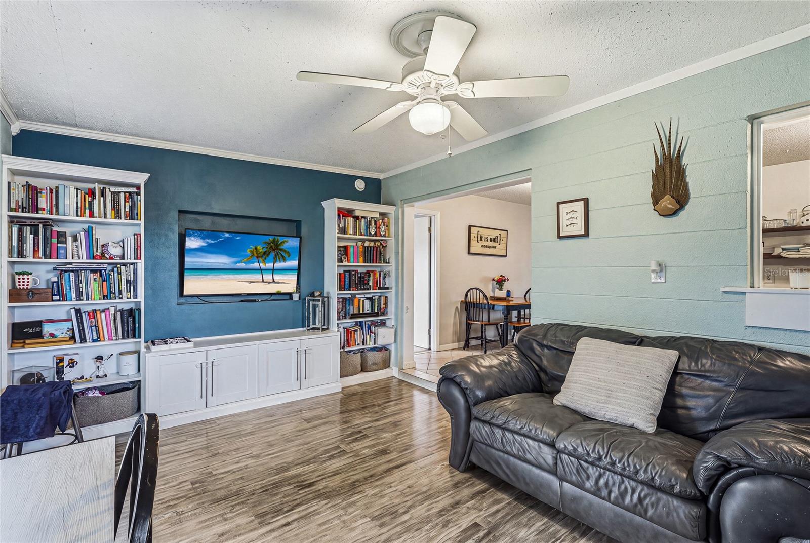 6412 2nd, Bradenton, FL 34209