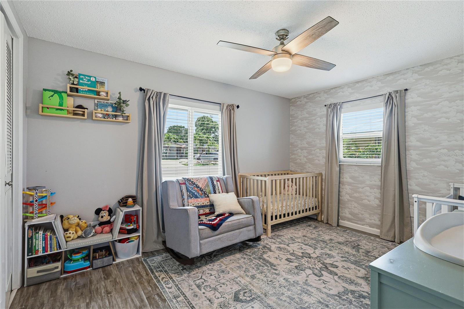 6412 2nd, Bradenton, FL 34209