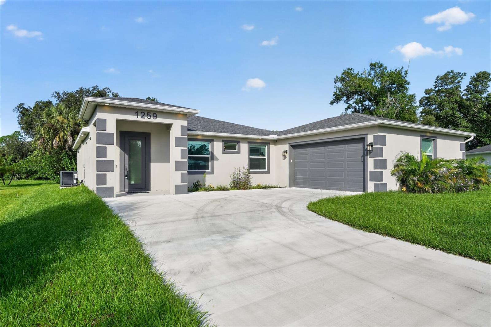 1259 Kaayan, North Port, FL 34288