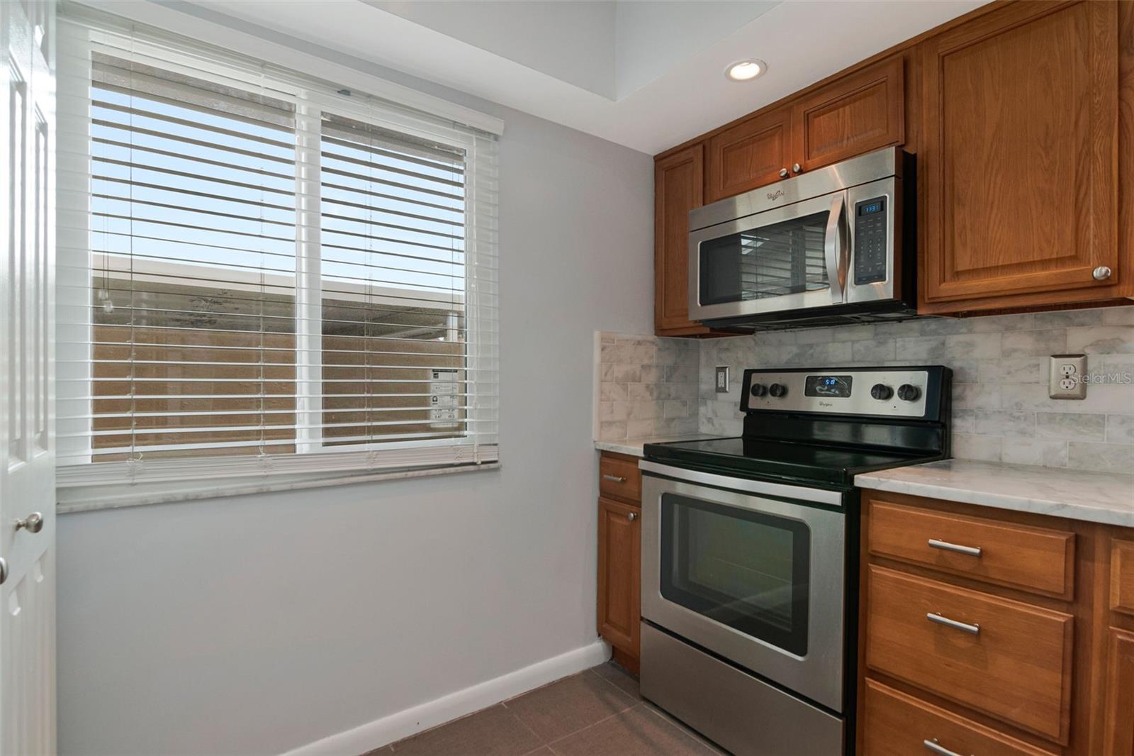 2284 Oak Neck Unit F, Clearwater, FL 33763