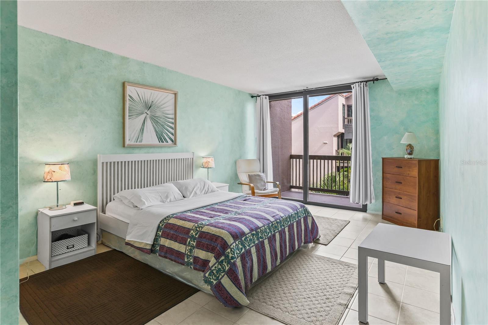 220 Pass Key Unit 220, Sarasota, FL 34242