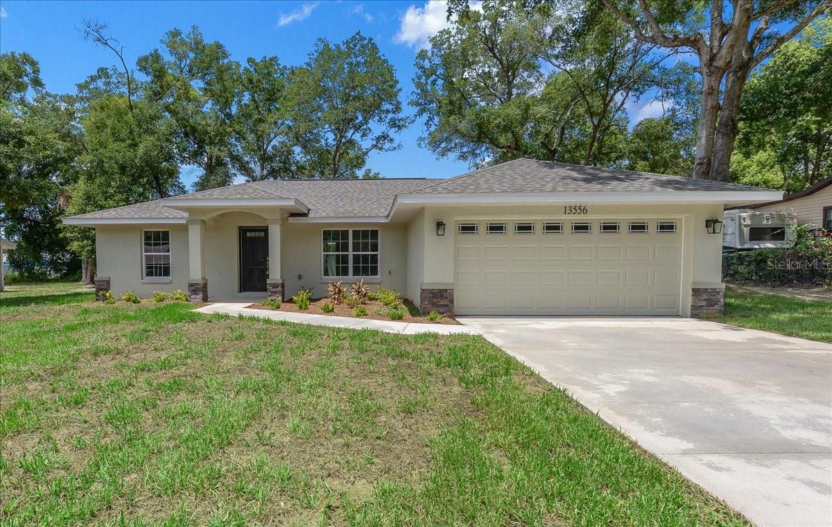 13556 102nd, Belleview, FL 34420