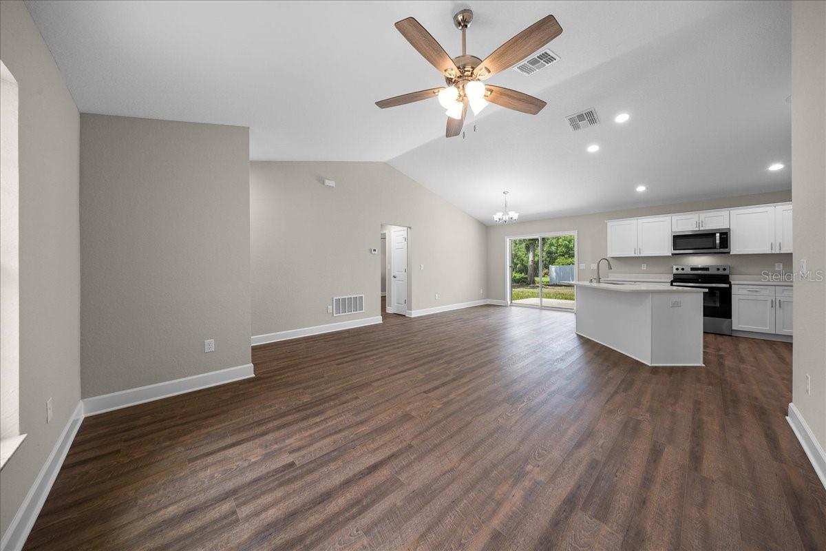 13556 102nd, Belleview, FL 34420
