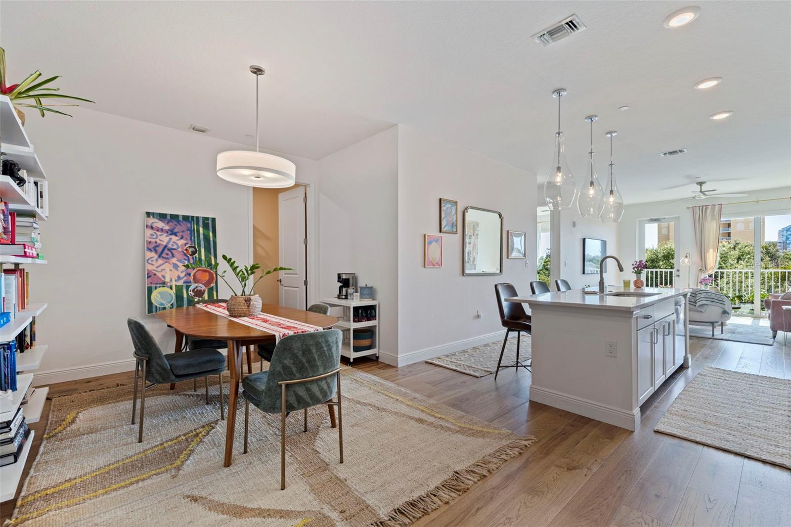 644 3rd Unit 403, St Petersburg, FL 33701