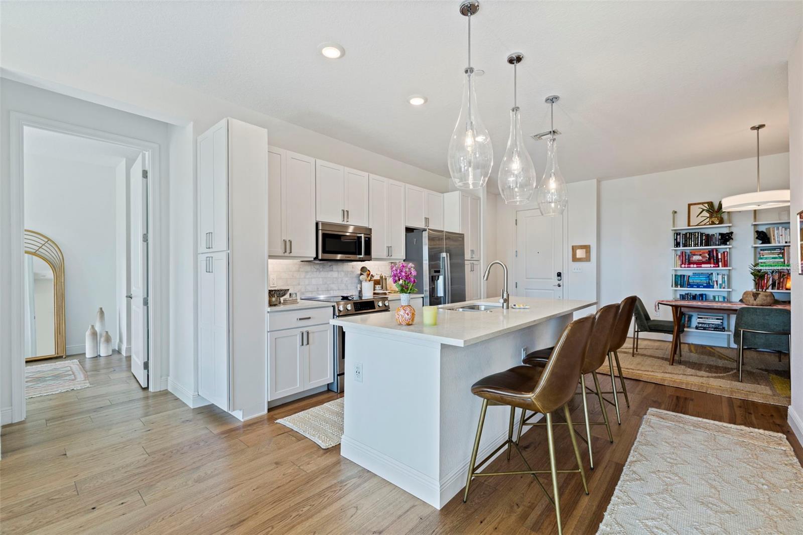 644 3rd Unit 403, St Petersburg, FL 33701