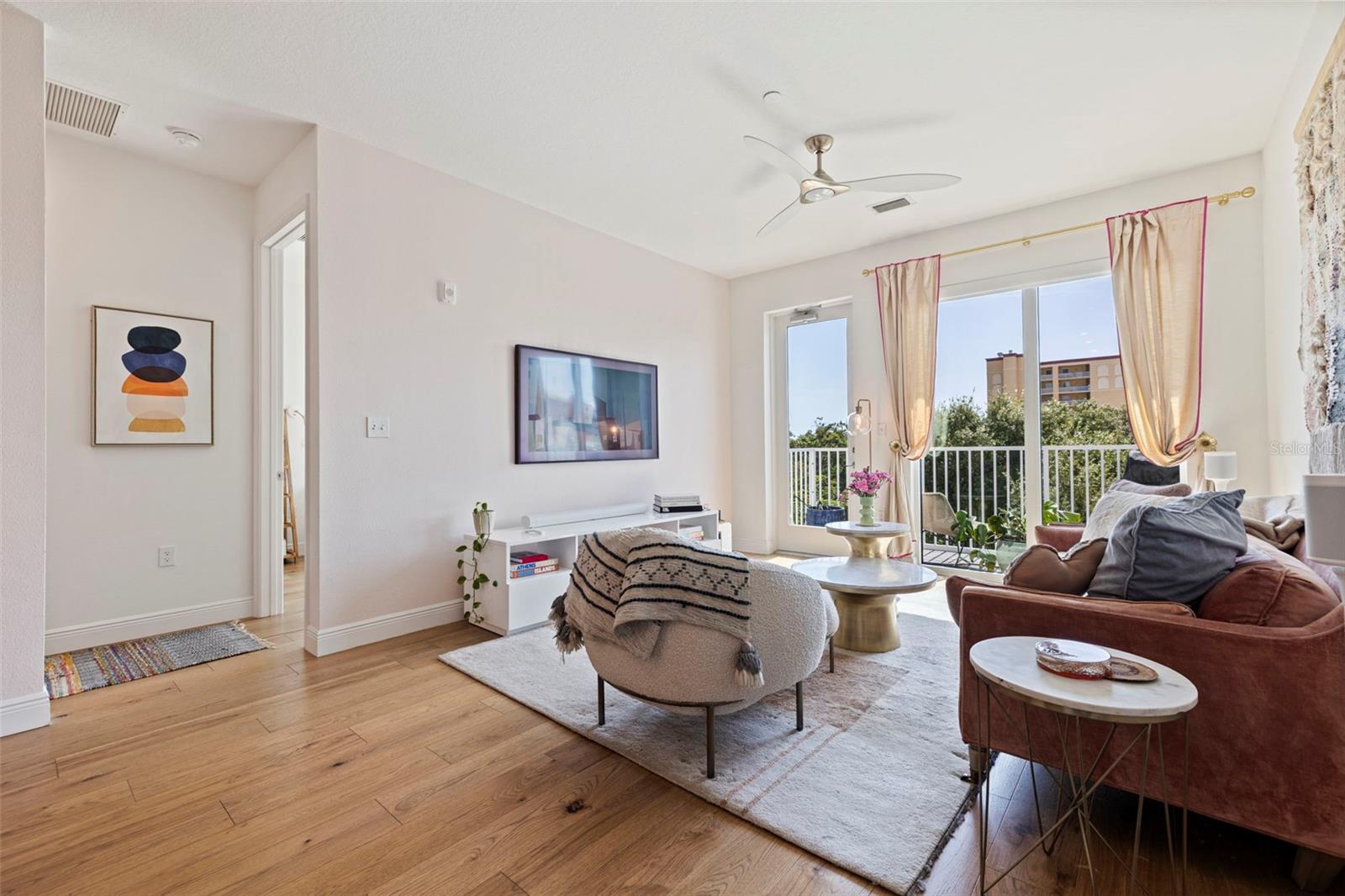 644 3rd Unit 403, St Petersburg, FL 33701