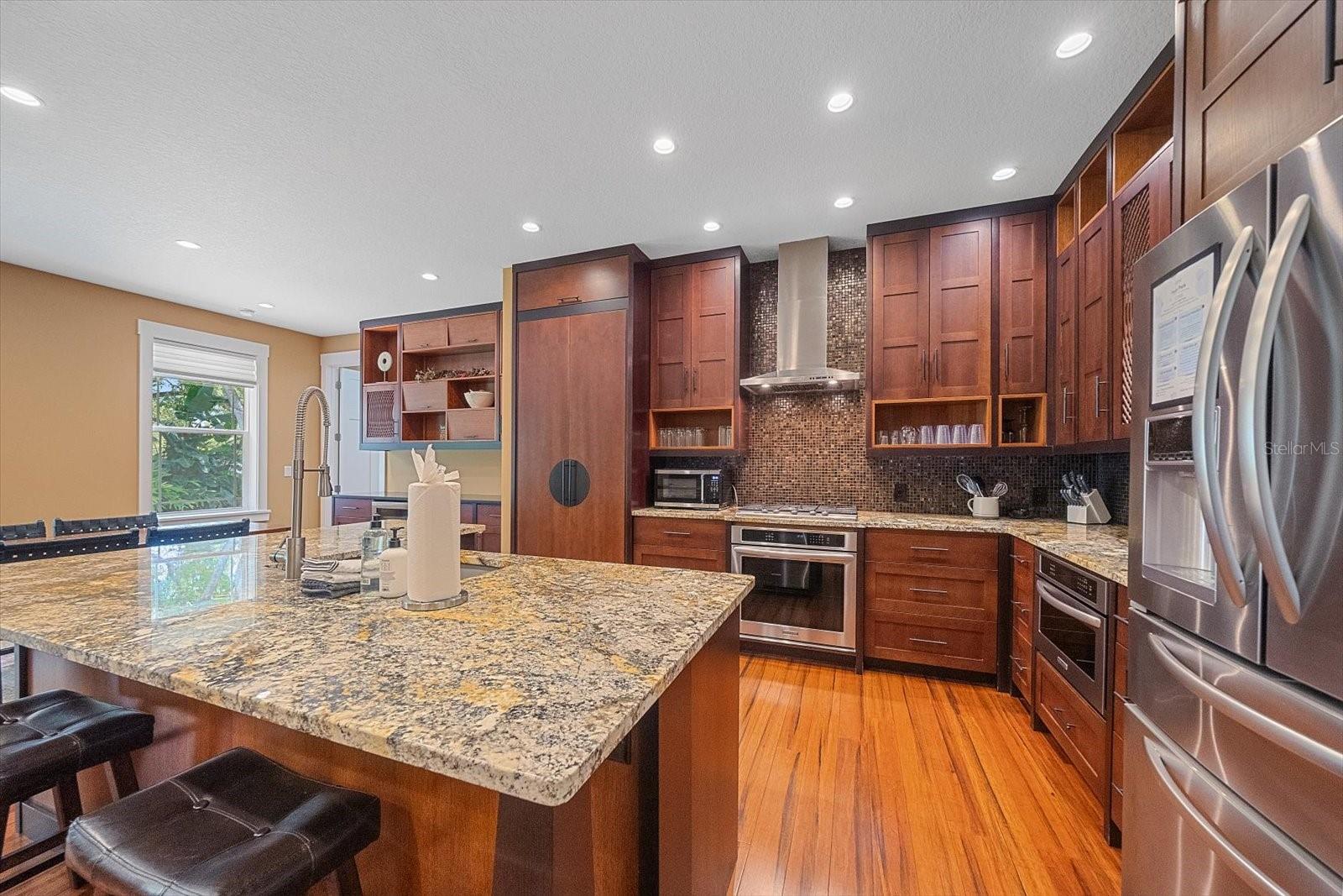 2395 Hyde Park, Sarasota, FL 34239