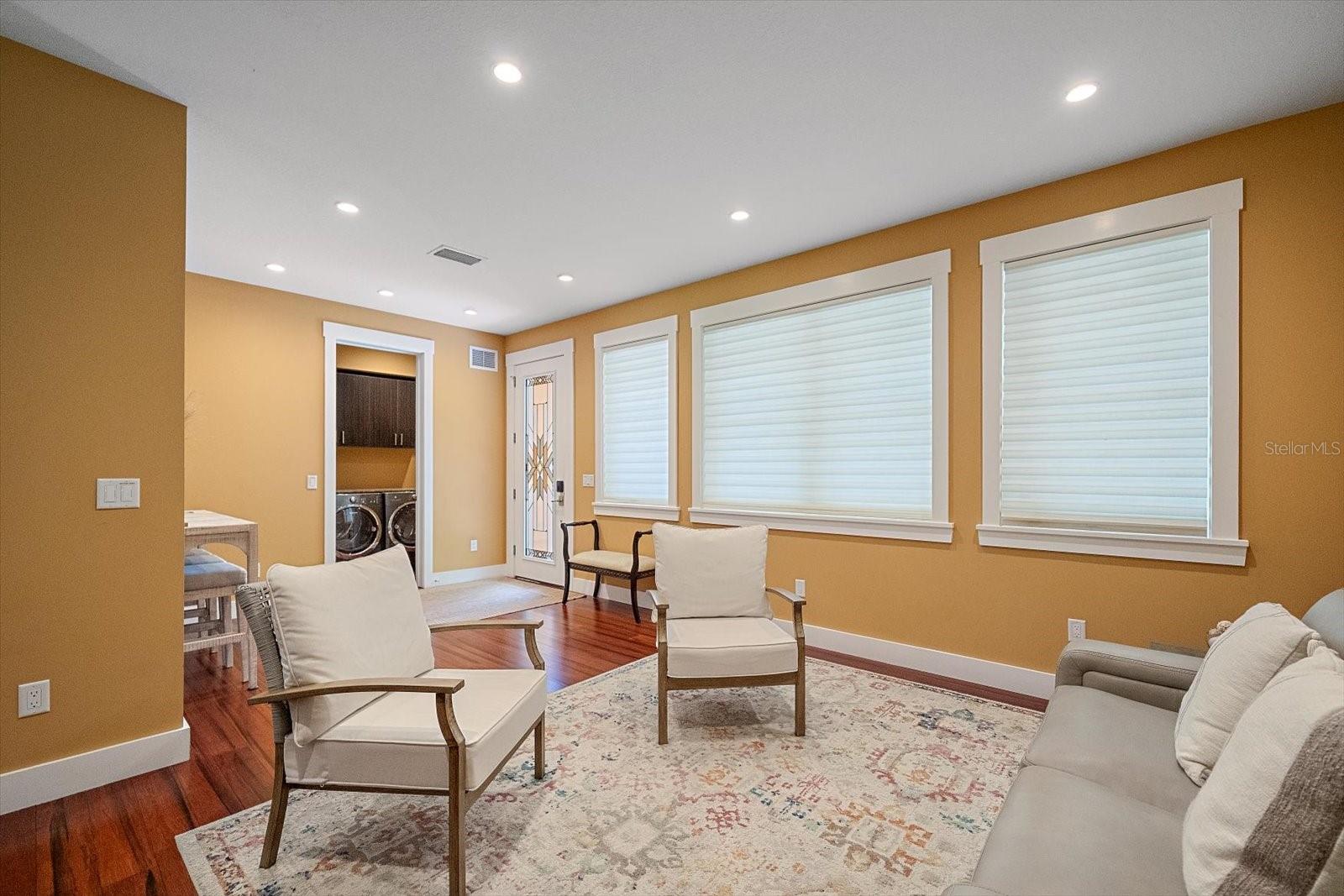 2395 Hyde Park, Sarasota, FL 34239