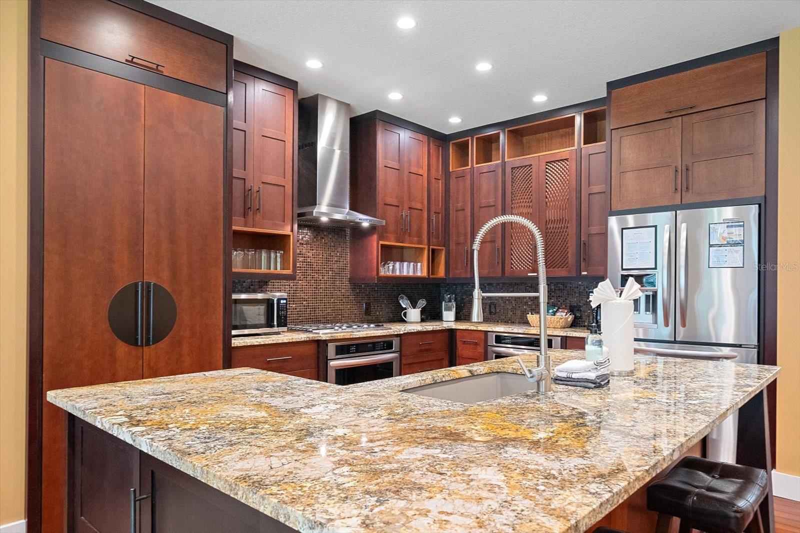 2395 Hyde Park, Sarasota, FL 34239